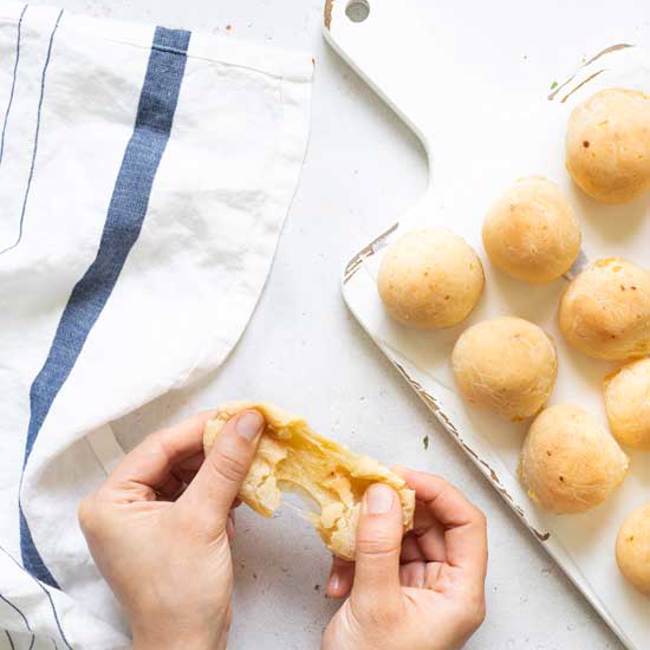 Brazilian Cheese Bread (Pão de Queijo)